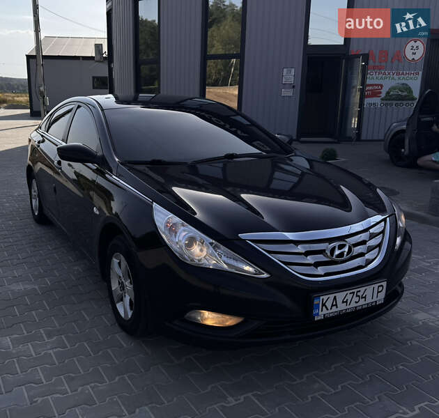 Седан Hyundai Sonata 2011 в Буче
