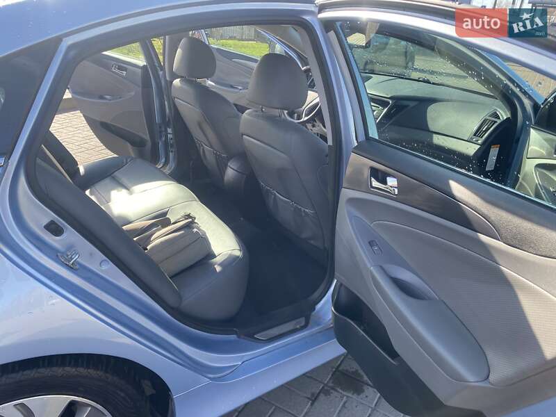 Седан Hyundai Sonata 2014 в Києві