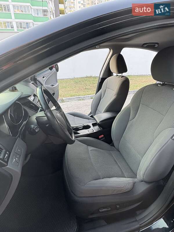 Седан Hyundai Sonata 2013 в Киеве