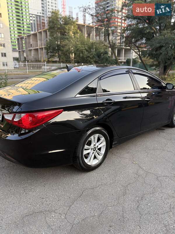 Седан Hyundai Sonata 2013 в Киеве