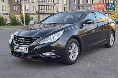 Hyundai Sonata 2010