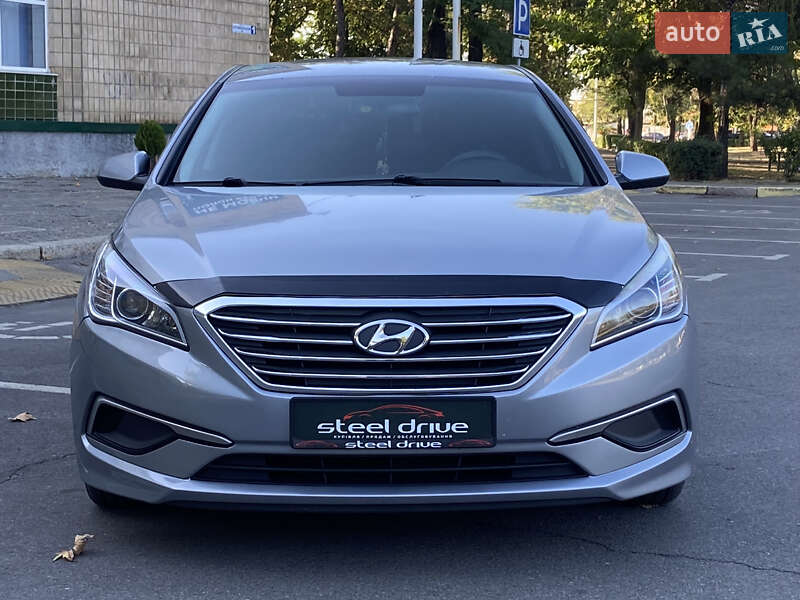 Седан Hyundai Sonata 2015 в Николаеве