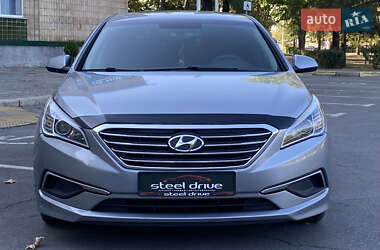 Седан Hyundai Sonata 2015 в 