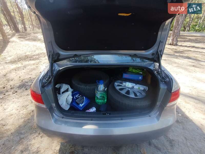 Седан Hyundai Sonata 2005 в Дніпрі