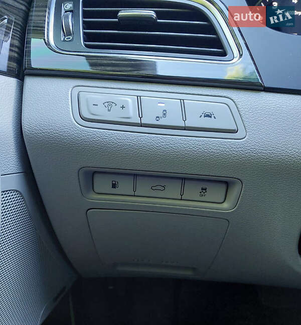 Седан Hyundai Sonata 2015 в Києві