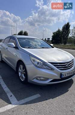 Hyundai Sonata 2011