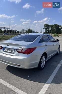 Седан Hyundai Sonata 2011 в 
