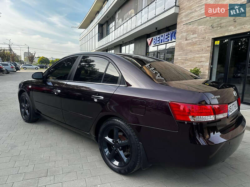 Седан Hyundai Sonata 2007 в Ужгороде