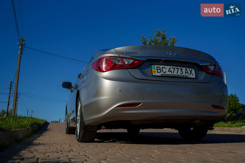 Седан Hyundai Sonata 2012 в Львові