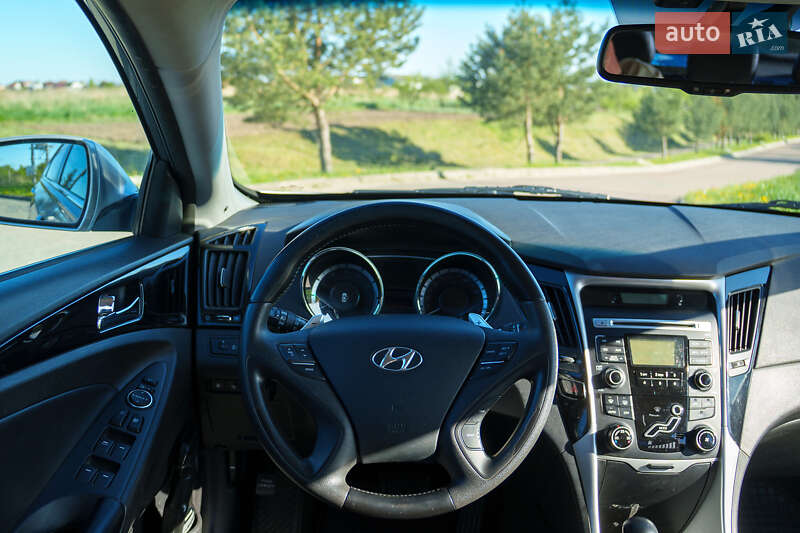 Седан Hyundai Sonata 2012 в Львові