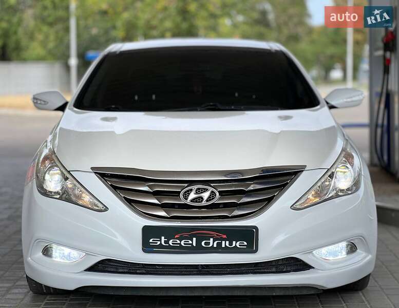 Седан Hyundai Sonata 2011 в Николаеве