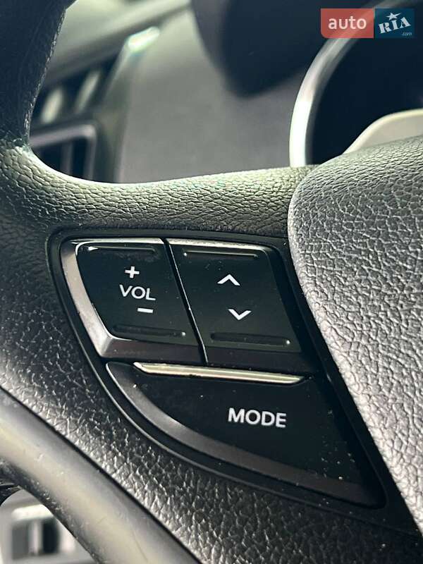 Седан Hyundai Sonata 2011 в Николаеве