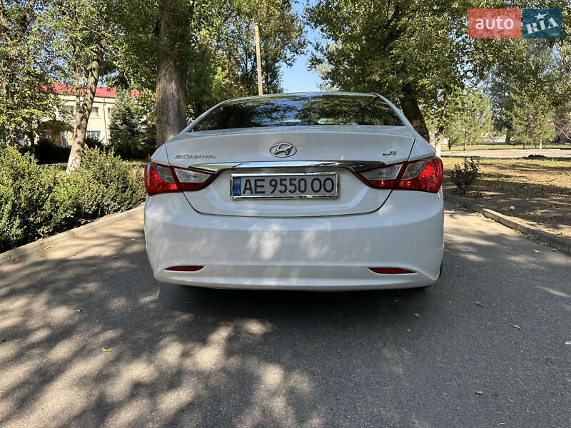 Седан Hyundai Sonata 2014 в Нікополі