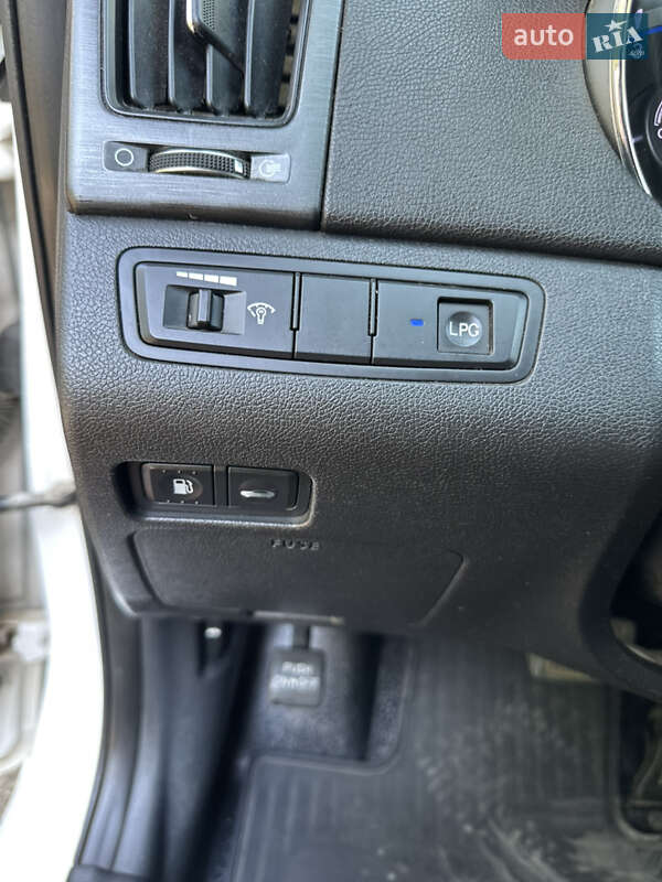 Седан Hyundai Sonata 2014 в Нікополі