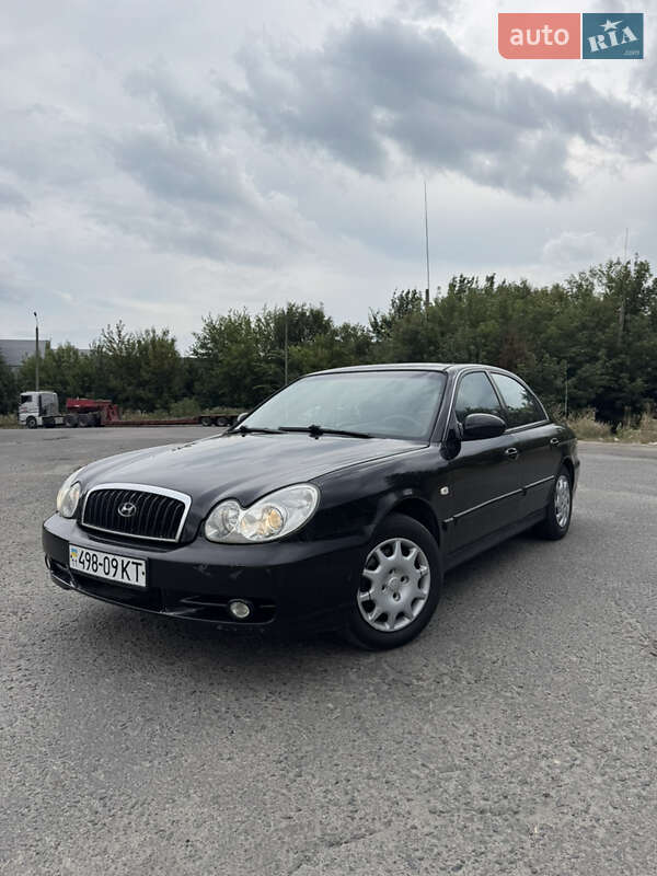 Седан Hyundai Sonata 2004 в 