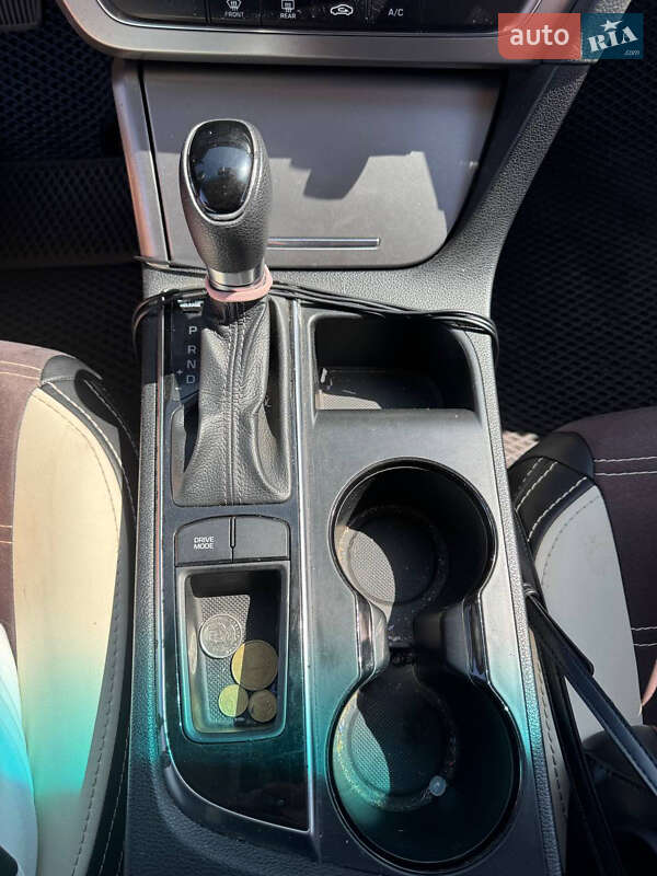 Седан Hyundai Sonata 2015 в Миколаєві