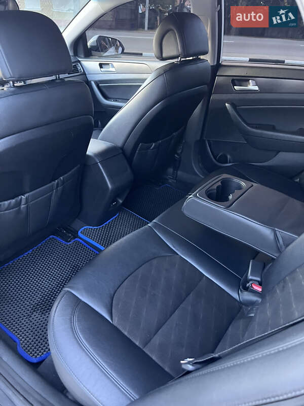 Седан Hyundai Sonata 2014 в Чернігові