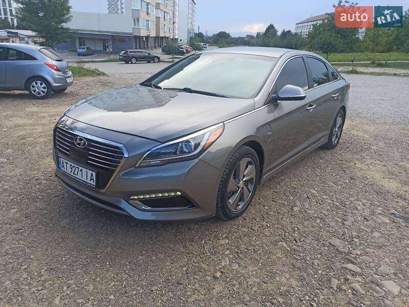 Седан Hyundai Sonata 2017 в Ивано-Франковске