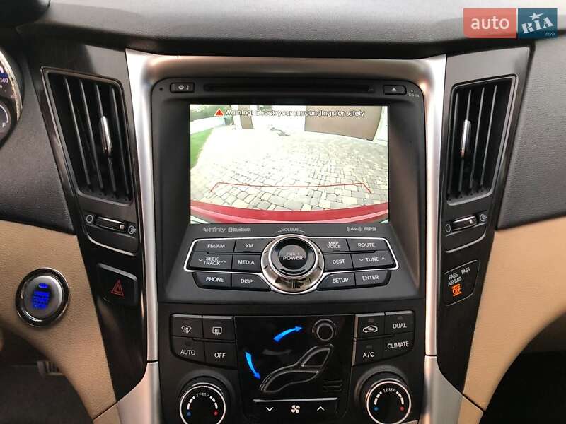 Седан Hyundai Sonata 2012 в Ровно