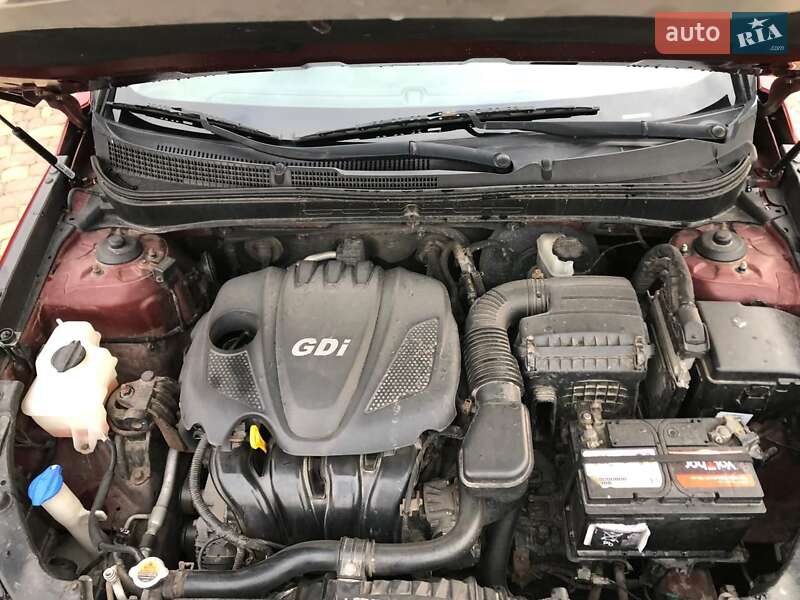 Седан Hyundai Sonata 2012 в Ровно