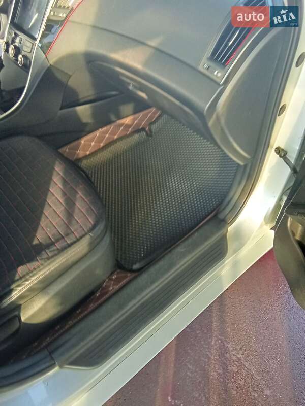 Седан Hyundai Sonata 2014 в Софиевской Борщаговке фото 15 Седан Hyundai Sonata 2014 в Софиевской Борщаговке