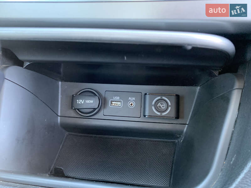 Седан Hyundai Sonata 2014 в Новомосковську