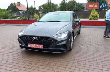 Седан Hyundai Sonata 2022 в Нововолынске