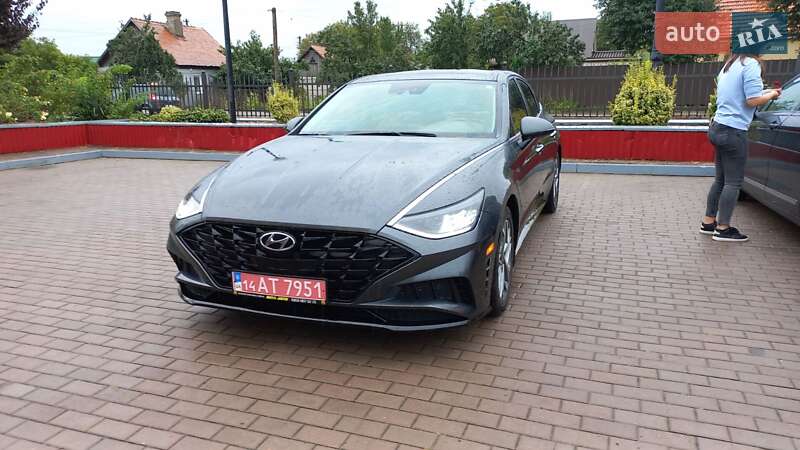 Седан Hyundai Sonata 2022 в Нововолынске