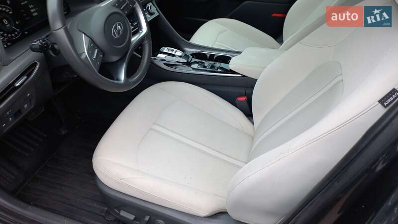 Седан Hyundai Sonata 2022 в Нововолынске