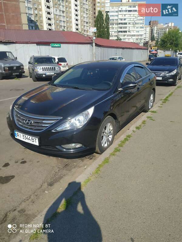 Hyundai Sonata 2011