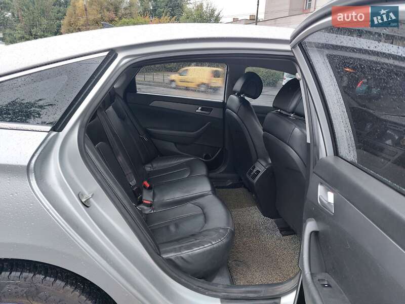 Седан Hyundai Sonata 2015 в Дніпрі