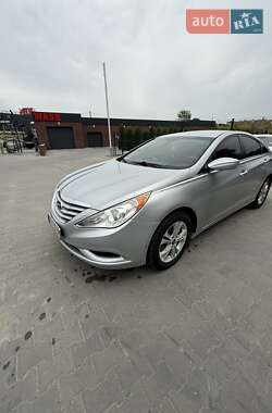 Hyundai Sonata 2010