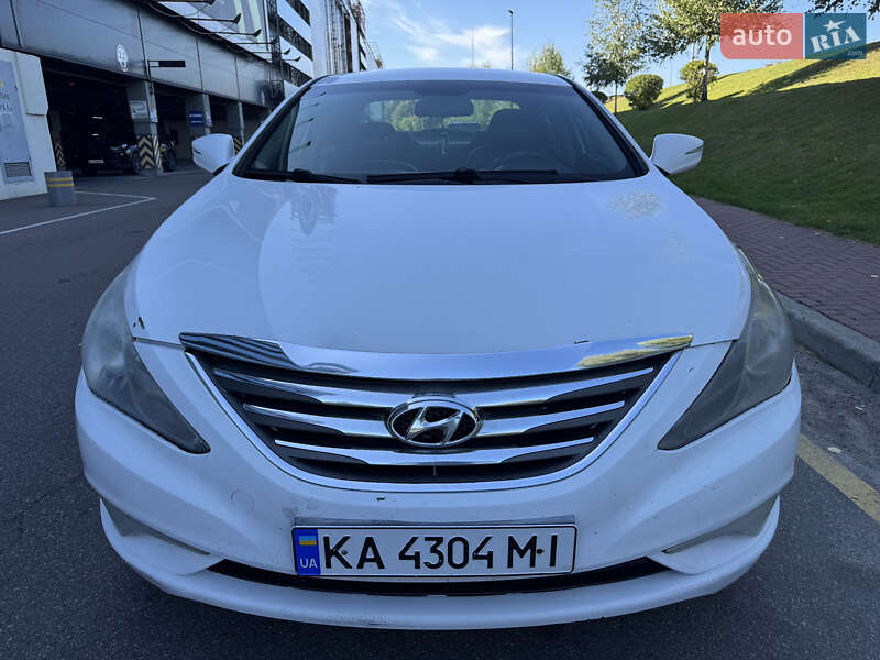 Hyundai Sonata 2013