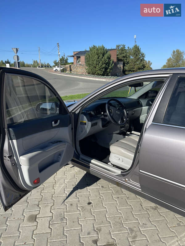 Седан Hyundai Sonata 2006 в Киеве