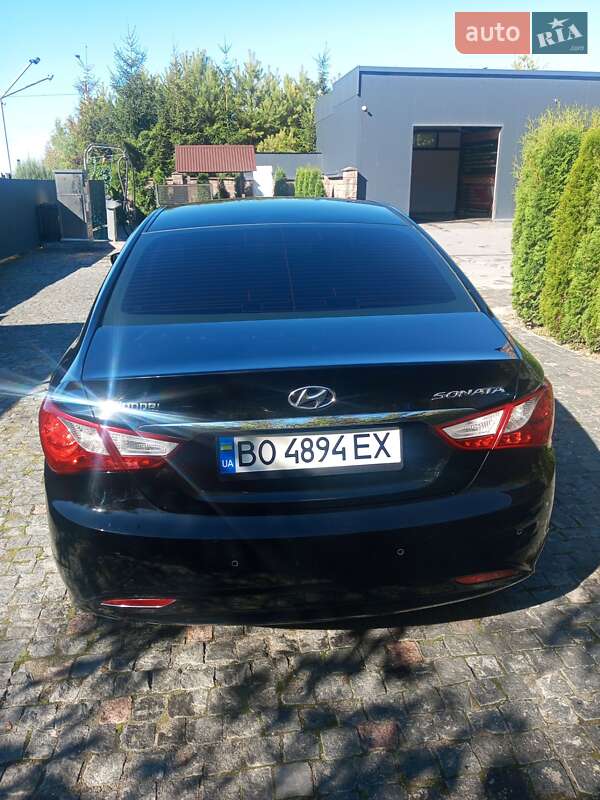 Седан Hyundai Sonata 2010 в Лановцах