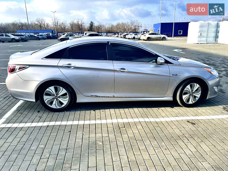 Седан Hyundai Sonata 2013 в Николаеве