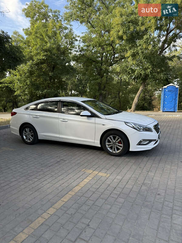 Седан Hyundai Sonata 2016 в Измаиле