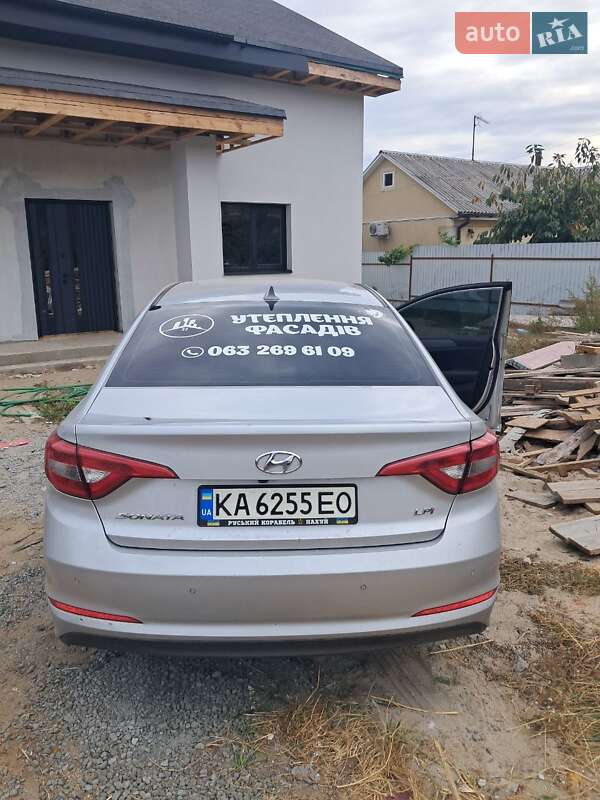 Седан Hyundai Sonata 2015 в  фото Седан Hyundai Sonata 2015 в