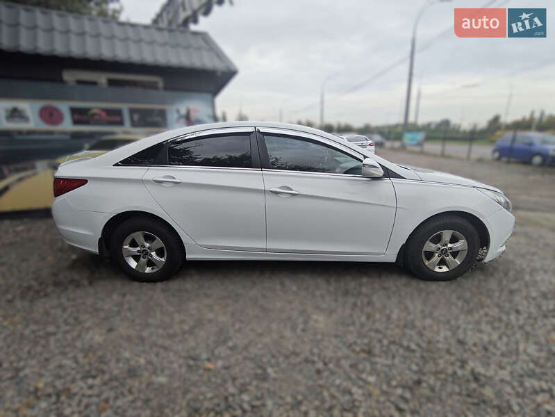 Седан Hyundai Sonata 2016 в Києві фото 4 Седан Hyundai Sonata 2016 в Києві