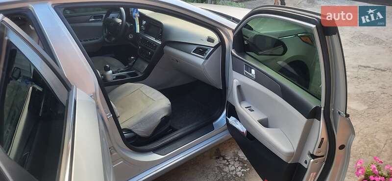 Седан Hyundai Sonata 2015 в Кропивницком