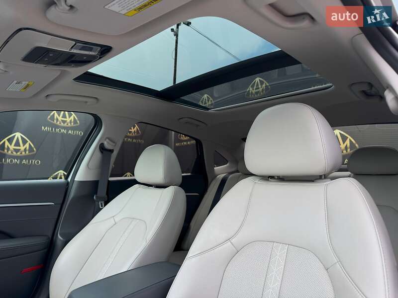 Седан Hyundai Sonata 2020 в Киеве