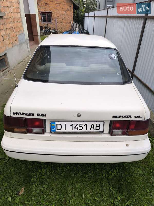 Седан Hyundai Sonata 1992 в Стрию