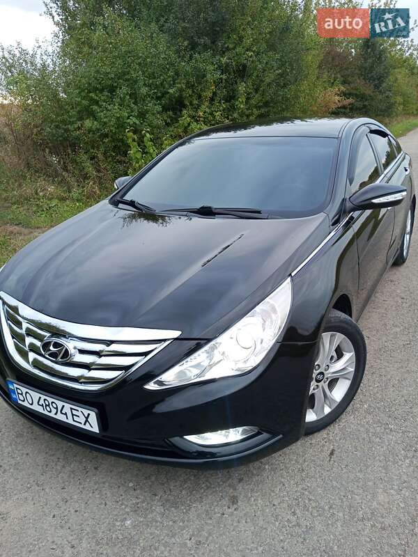 Седан Hyundai Sonata 2010 в Лановцах