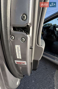 Седан Hyundai Sonata 2013 в  фото 21 Седан Hyundai Sonata 2013 в