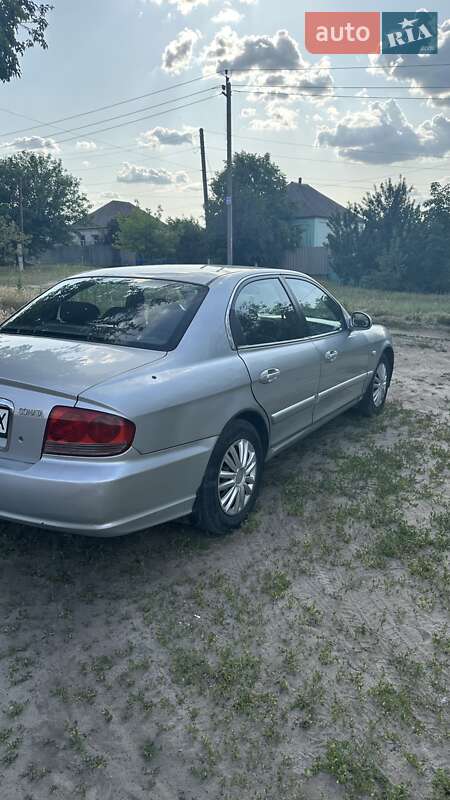 Седан Hyundai Sonata 2004 в Славянске