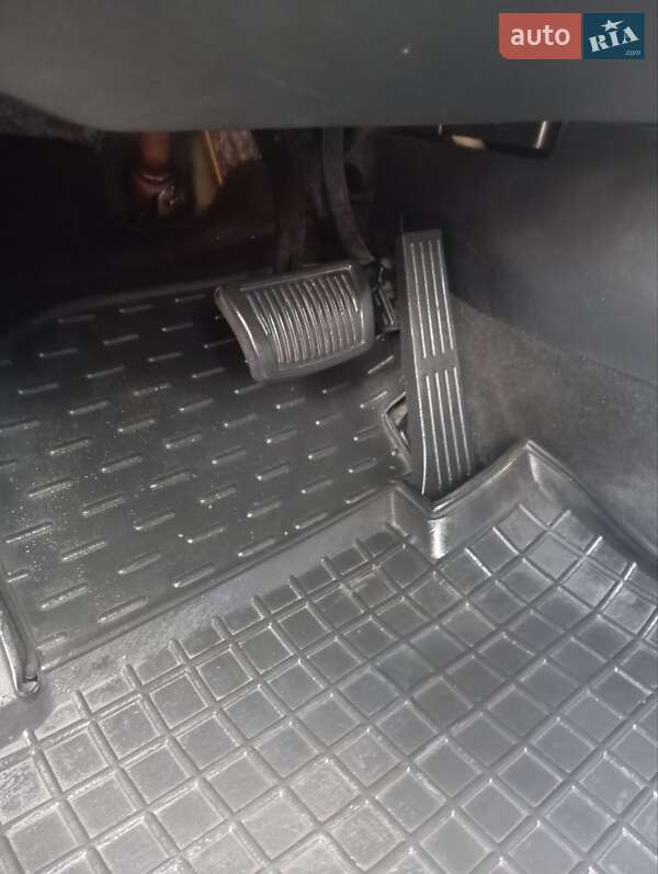 Седан Hyundai Sonata 2014 в Луцке фото 20 Седан Hyundai Sonata 2014 в Луцке