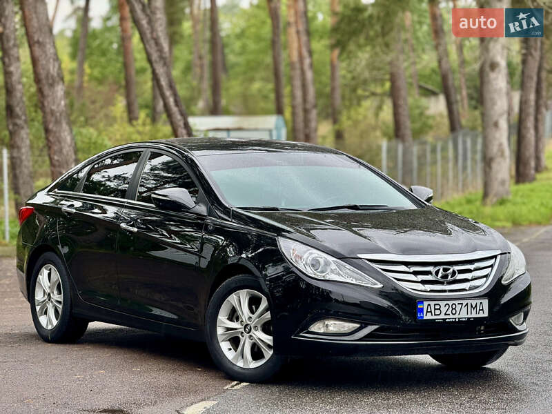Hyundai Sonata 2011