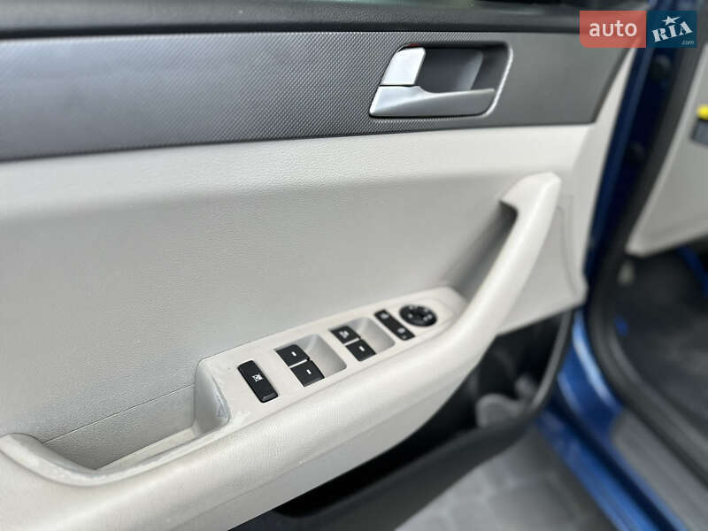 Седан Hyundai Sonata 2015 в Днепре