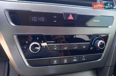 Седан Hyundai Sonata 2015 в 