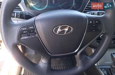 Седан Hyundai Sonata 2015 в 